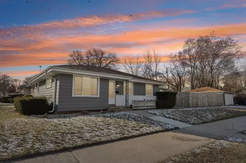 5103 Kinzie, Racine, WI 53406
