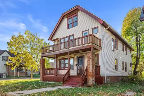 2403 N 49th #2405, Milwaukee, WI 53210