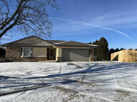 5775 S 24th, Milwaukee, WI 53221