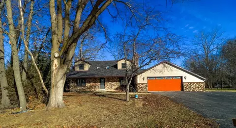 28609 Martha, Waterford, WI 53185
