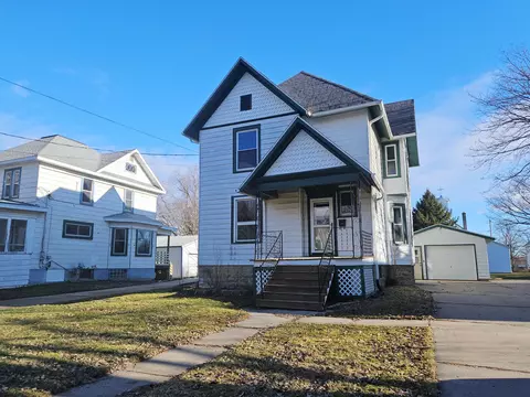 215 N Main, Reeseville, WI 53579