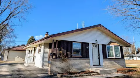 4127 S 89th, Greenfield, WI 53228