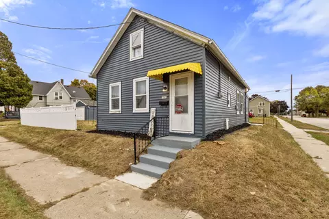 1143 S 23rd, Manitowoc, WI 54220
