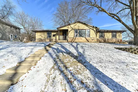 2710 Lander, Waukesha, WI 53188
