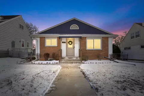 818 S 94th, West Allis, WI 53214