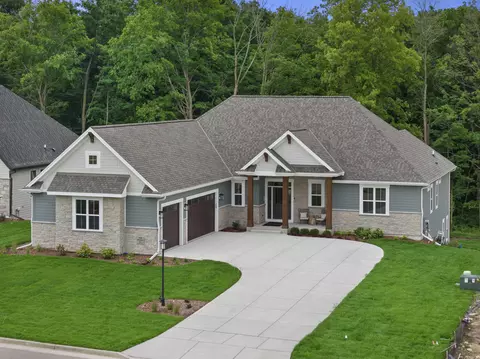 n66w21333 Sagebrush, Menomonee Falls, WI 53051
