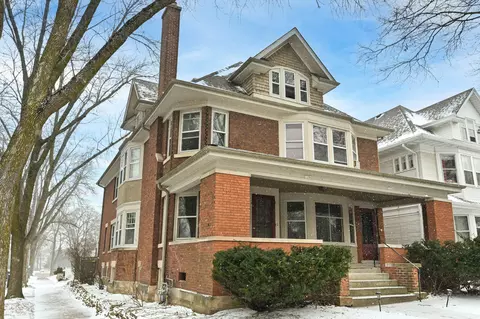 3284 N Shepard #3286, Milwaukee, WI 53211