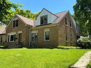 3605 W Ohio, Milwaukee, WI 53215