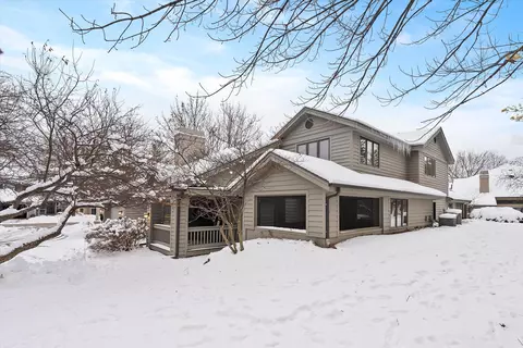 1089 Creeks Cross #2B, Kohler, WI 53044
