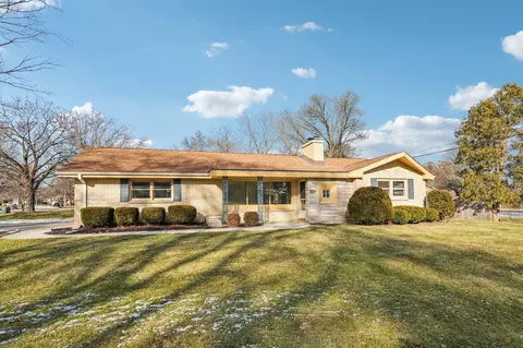 10322 W Concordia, Wauwatosa, WI 53222