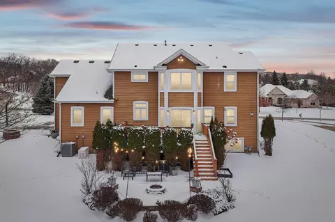 w291n4174 Prairie Wind, Delafield, WI 53072