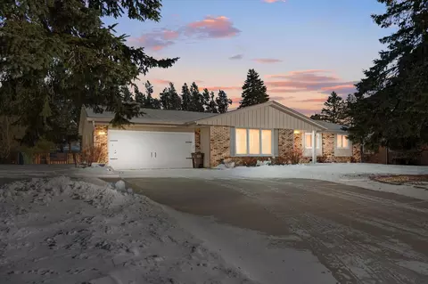 3641 N Main, North Bay, WI 53402
