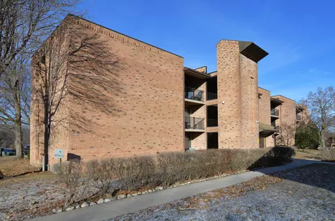 8735 N 72nd #204, Milwaukee, WI 53223
