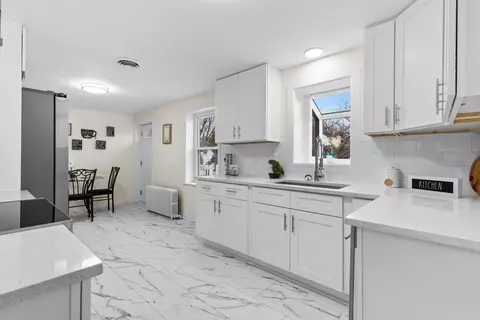 1401 Meadowbrook, Mount Pleasant, WI 53405