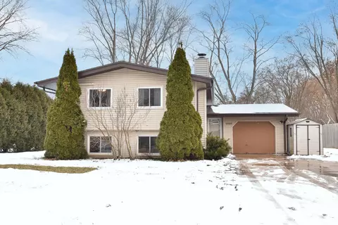 10156 S Nicholson, Oak Creek, WI 53154