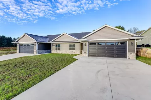 2510 Stoney Brk, Manitowoc, WI 54220