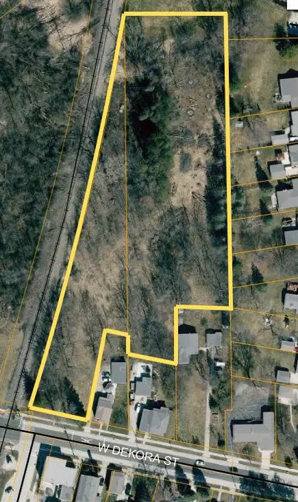 Lt1 W Dekora, Saukville, WI 53080