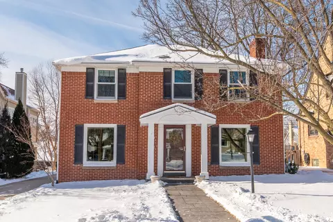 2551 N 81st, Wauwatosa, WI 53213