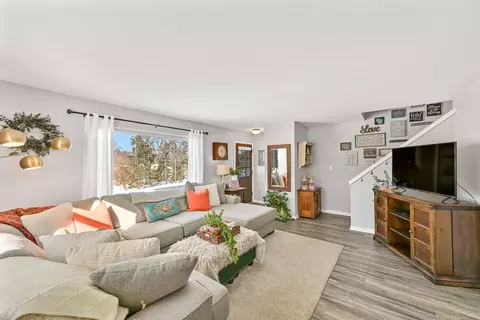 18590 Kamala, Brookfield, WI 53045