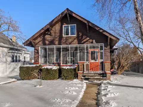923 N 8th, Manitowoc, WI 54220