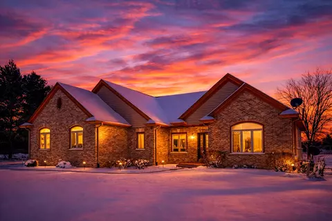7135 Mullaney, Erin, WI 53027