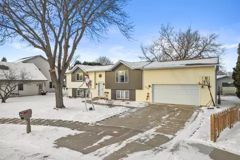 1350 Fireside, Oshkosh, WI 54901
