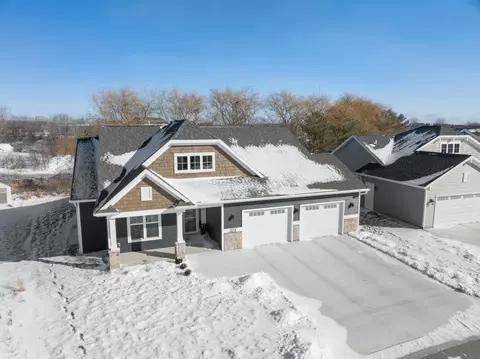 372 Vintage, Sheboygan Falls, WI 53085