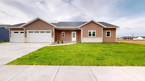1222 Leo, Holmen, WI 54636