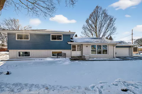 9605 W Fiebrantz, Wauwatosa, WI 53222