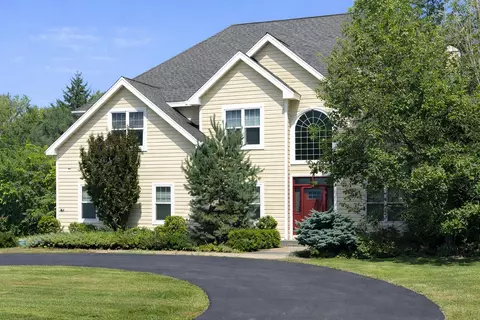 3205 Limerick, Sheboygan, WI 53083