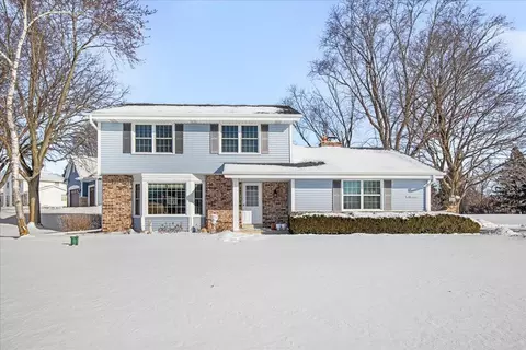 n48w26400 Bayberry, Pewaukee, WI 53072