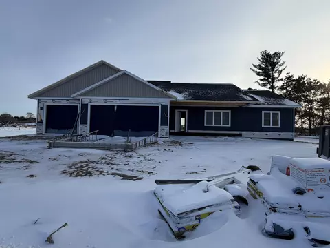 1318 Academy, Holmen, WI 54636