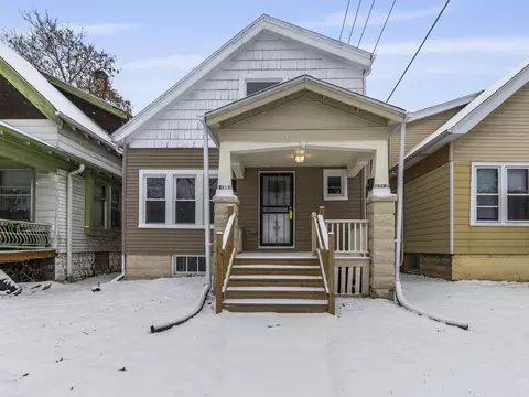 1818 W Nash, Milwaukee, WI 53206