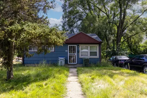 6101 W Carmen, Milwaukee, WI 53218