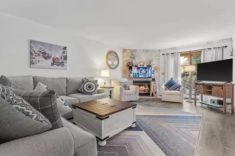 n34w23844 Grace #B, Pewaukee, WI 53072