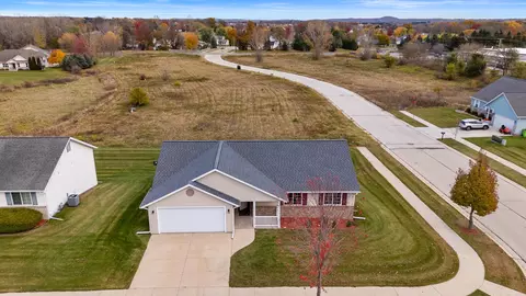 836 Tower, Hartford, WI 53027