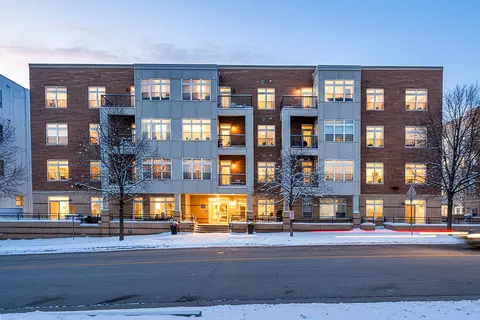 1905 N Water #401, Milwaukee, WI 53202