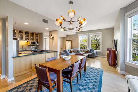 224 W Vine #201, Milwaukee, WI 53212