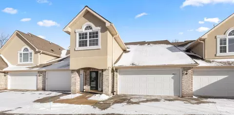 9155 W Elm #E, Franklin, WI 53132