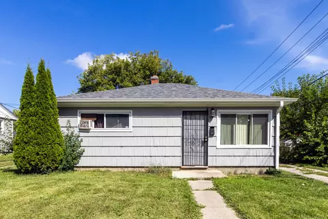 5712 N 61st, Milwaukee, WI 53218