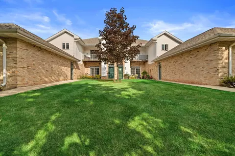 4301 Taylor Hbr #6, Mount Pleasant, WI 53403