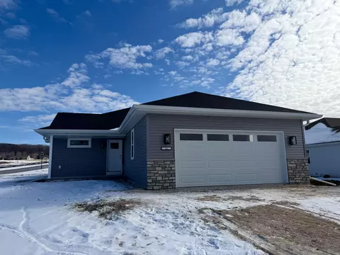 11 Wisteria, Fond Du Lac, WI 54935