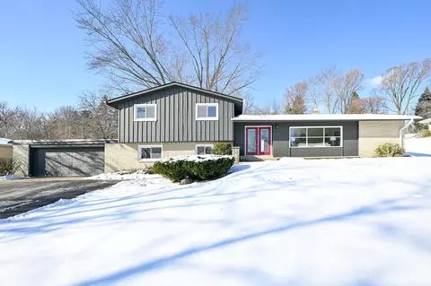 5135 S Menard, New Berlin, WI 53151
