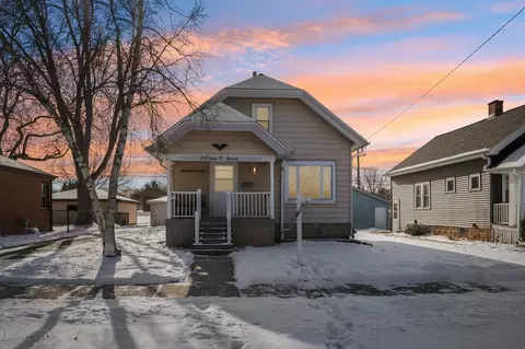 1507 Marquette, South Milwaukee, WI 53172