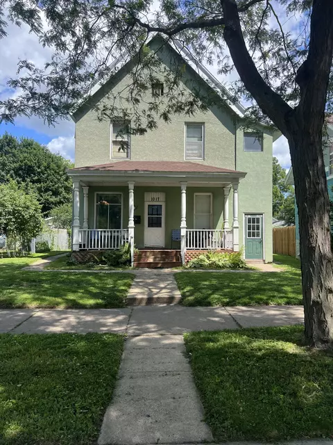 1017 8th #1015-1021, La Crosse, WI 54601