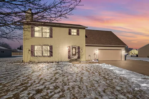 416 Hickory, Belgium, WI 53004