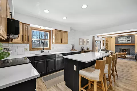 s57w22661 Woodside, Waukesha, WI 53189