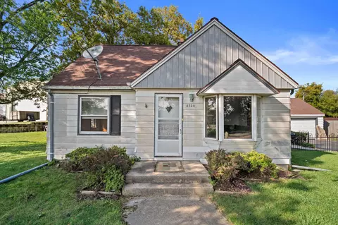 8720 W Kaul, Milwaukee, WI 53225