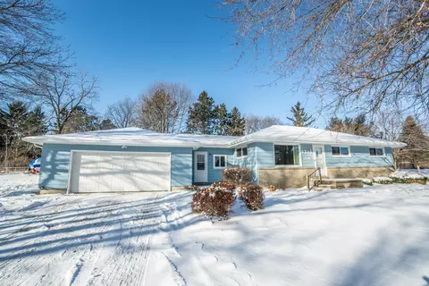 6349 Nabob, West Bend, WI 53095