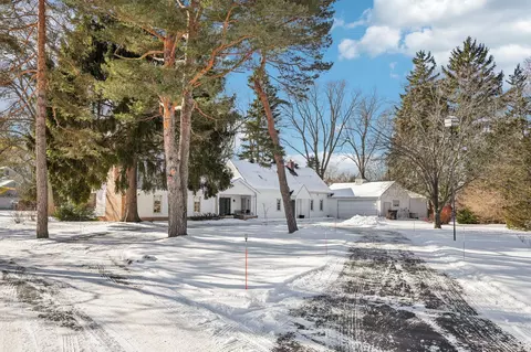 1425 E Fairy Chasm, Bayside, WI 53217